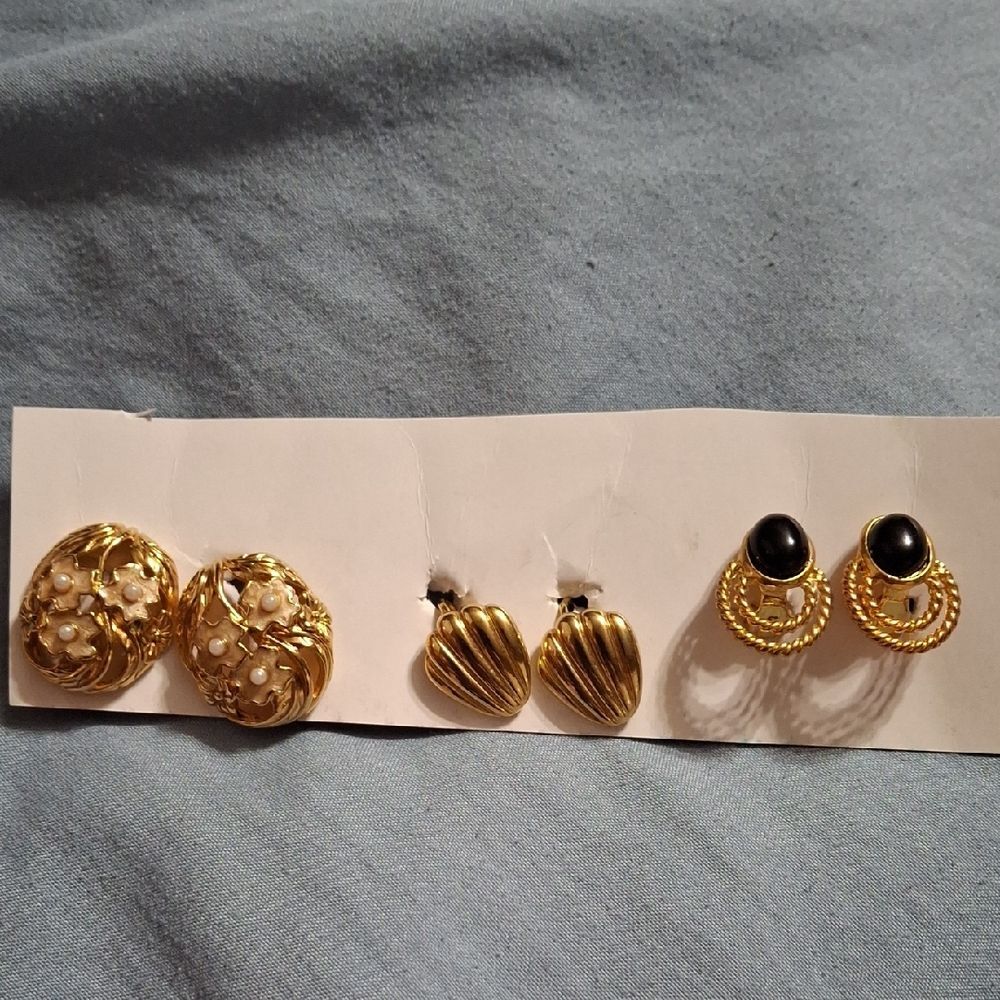 Vintage Clip On Elegant Gold and Black Women's Earrings Set Of 3 (Ear051)